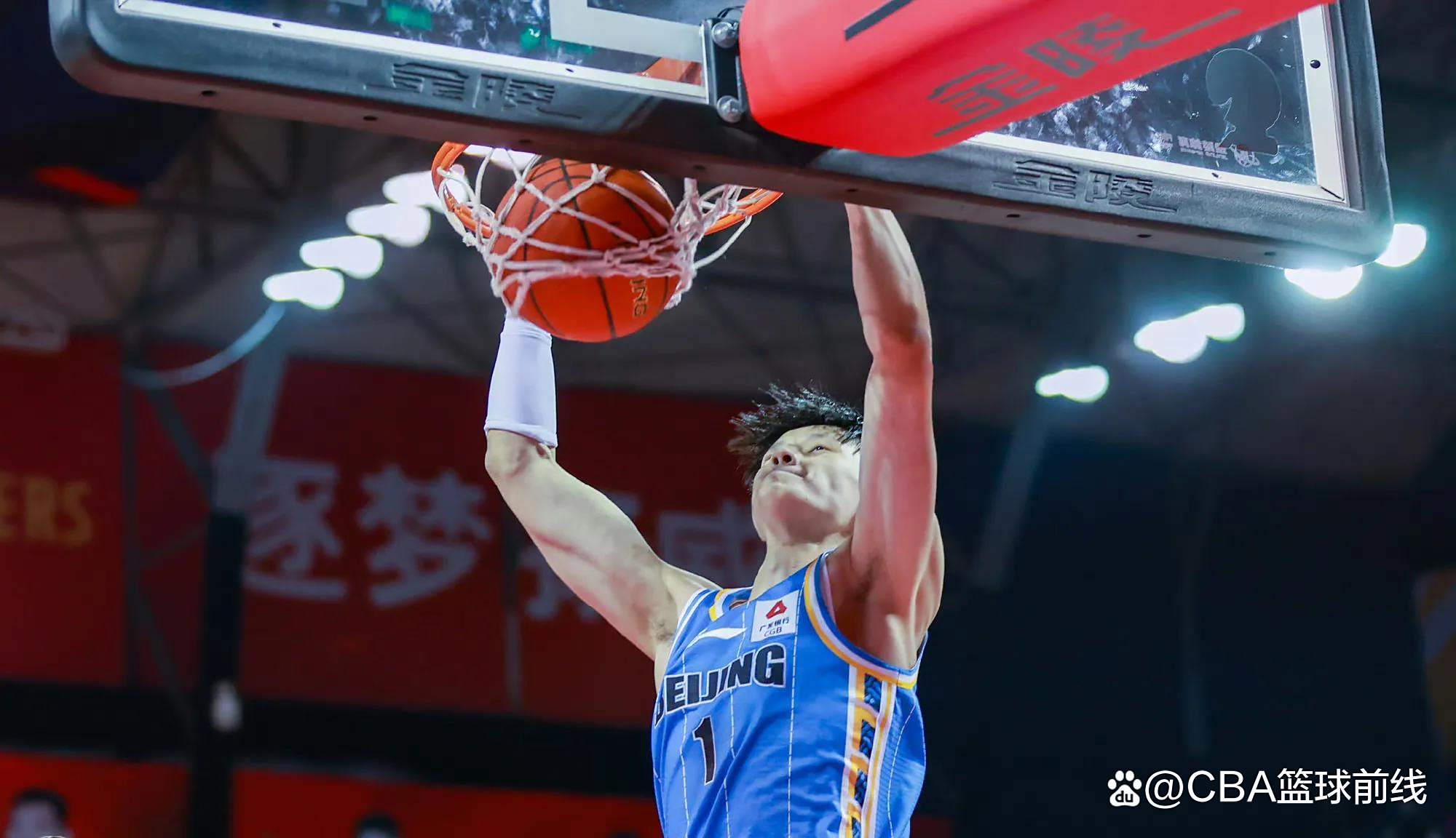 爱游戏新网址 -布莱顿迎CBA季后赛关键赛，集结日完成体检，赛场秩序良好，球探报告显示潜力的简单介绍